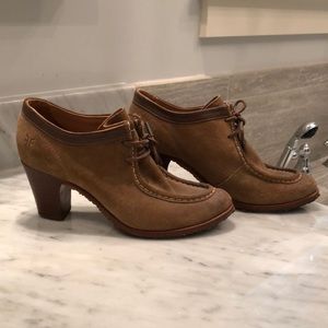 Frye suede low Parker bootie